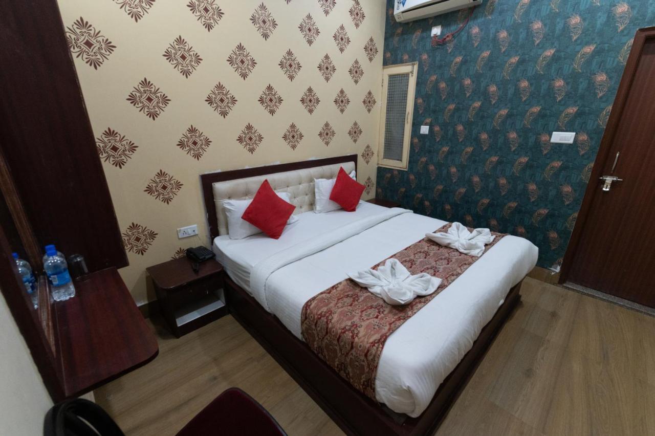 The Century Plaza Hotel Waranasi Zewnętrze zdjęcie